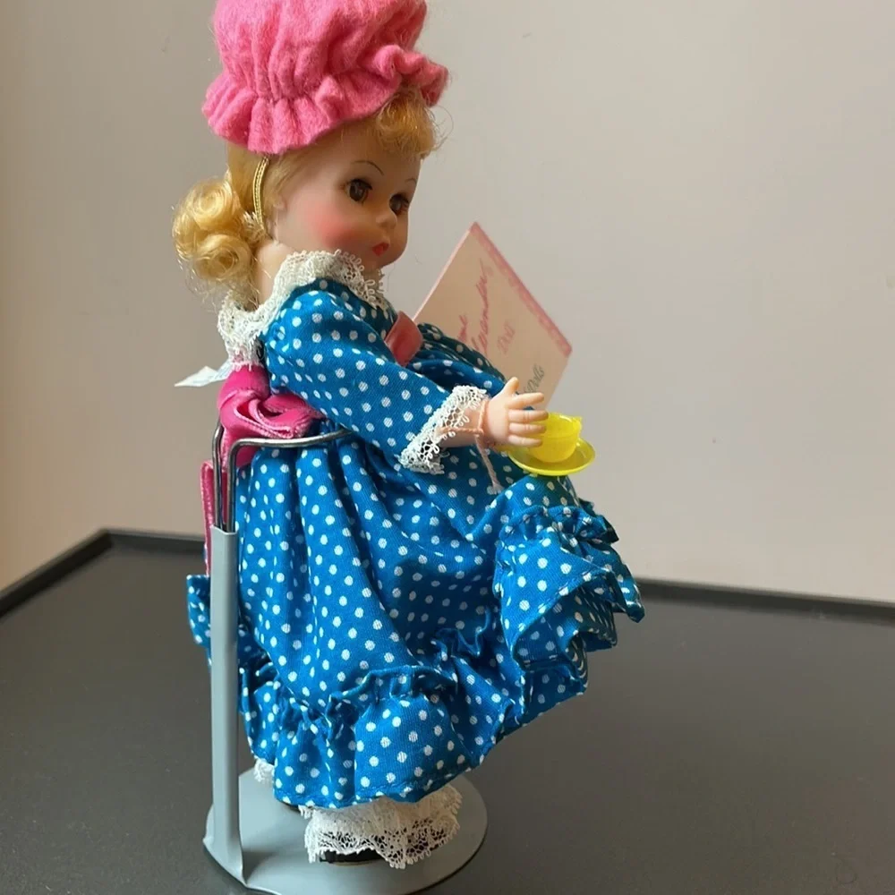 Madame Alexander doll Miss Muffet 8